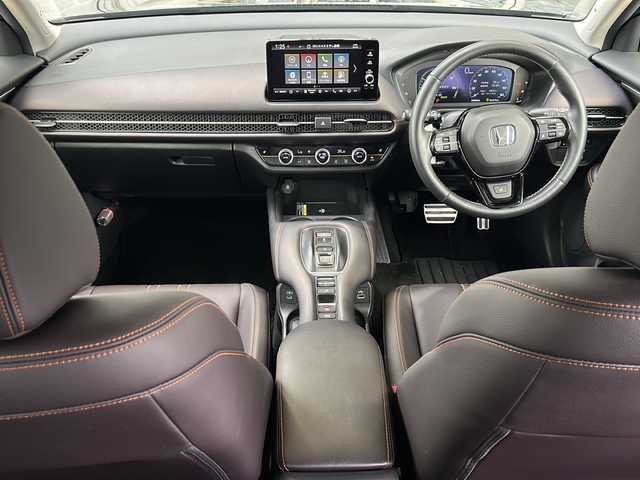 ホンダ ＺＲ－Ｖ ハイブリッド e:HEV Z 静岡県 2023(令5)年 0.4万km ミッドナイトブルービームM 純正ナビ/AM/FM/Bluetooth/フルセグ/USB/Apple carplay/Andoroid Auto/主要装備/・純正ナビ　/・ＢＯＳＥスピーカー　/・レーダークルーズコントロール　/・パドルシフト　/・ＥＴＣ２．０　/・ドライブレコーダー　/・全方位カメラ　/・シートメモリー　/・コーナーセンサー　/・シートヒーター　/・オートハイビーム　/・ＳＯＳコール/・ワイヤレス充電/・純正アルミホイール/・レーンキープ/・衝突軽減システム/・アイドリングストップ/・オートホールド/・電動リアゲート/・横滑り防止装置/・プラズマクラスター/・ワンオーナー