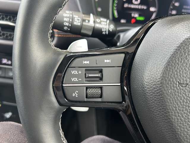 ホンダ ＺＲ－Ｖ ハイブリッド e:HEV Z 静岡県 2023(令5)年 0.4万km ミッドナイトブルービームM 純正ナビ/AM/FM/Bluetooth/フルセグ/USB/Apple carplay/Andoroid Auto/主要装備/・純正ナビ　/・ＢＯＳＥスピーカー　/・レーダークルーズコントロール　/・パドルシフト　/・ＥＴＣ２．０　/・ドライブレコーダー　/・全方位カメラ　/・シートメモリー　/・コーナーセンサー　/・シートヒーター　/・オートハイビーム　/・ＳＯＳコール/・ワイヤレス充電/・純正アルミホイール/・レーンキープ/・衝突軽減システム/・アイドリングストップ/・オートホールド/・電動リアゲート/・横滑り防止装置/・プラズマクラスター/・ワンオーナー
