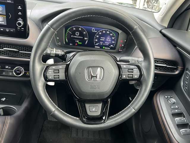 ホンダ ＺＲ－Ｖ ハイブリッド e:HEV Z 静岡県 2023(令5)年 0.4万km ミッドナイトブルービームM 純正ナビ/AM/FM/Bluetooth/フルセグ/USB/Apple carplay/Andoroid Auto/主要装備/・純正ナビ　/・ＢＯＳＥスピーカー　/・レーダークルーズコントロール　/・パドルシフト　/・ＥＴＣ２．０　/・ドライブレコーダー　/・全方位カメラ　/・シートメモリー　/・コーナーセンサー　/・シートヒーター　/・オートハイビーム　/・ＳＯＳコール/・ワイヤレス充電/・純正アルミホイール/・レーンキープ/・衝突軽減システム/・アイドリングストップ/・オートホールド/・電動リアゲート/・横滑り防止装置/・プラズマクラスター/・ワンオーナー