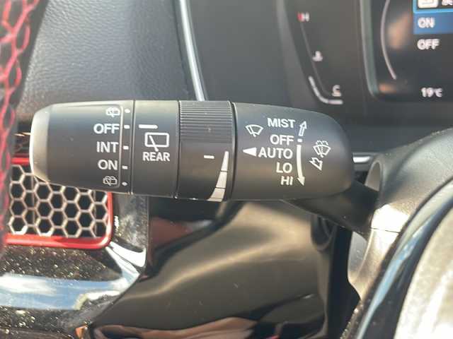 ホンダ シビック RS 三重県 2024(令6)年 1.3万km ソニックグレーパール 純正ナビ/バックカメラ/BSM/ビルトインETC2.0/ワイヤレス充電器/パワーシート/シートヒーター/タイプC給電/コーナーセンサー/レーダークルーズコントロール/レーンキープアシスト/革巻きステアリング/ステアリングスイッチ/電動格納ミラー/禁煙車