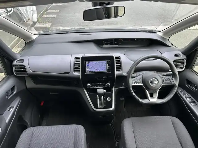 日産 セレナ X 静岡県 2017(平29)年 5.7万km ダイヤモンドブラック 社外7インチナビ/(BlueTooth/SD/CD/DVD/USB)/フルセグTV/両側電動スライド/クルーズコントロール/バックカメラ/ETC車載器/Wエアコン/スマートキー/プッシュスタート/LEDヘッドライト/デュアルエアコン