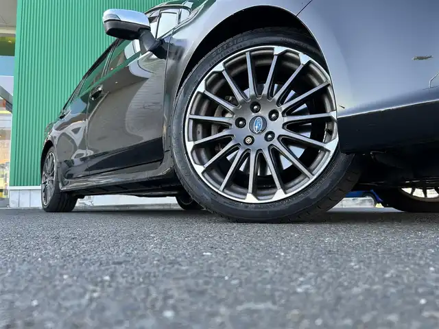 スバル レヴォーグ 1．6STIスポーツアイサイト 宮城県 2016(平28)年 6.8万km クリスタルブラックシリカ ワンオーナー/アイサイトVer3/・プリクラッシュブレーキ/・アクティブレーンキープ/・ステレオカメラ/・車線逸脱ふらつき警報/・誤発進抑制制御機能/・誤後進抑制御制機能/・全車速追従機能付クルーズコントロール/アドバンスドセイフティパッケージ/・リアビークルディテクション/・ハイビームアシスト/・サイドビューモニター/・アイサイトアシストモニター/純正SDナビ/【CD・DVD・SD・BT・フルセグTV】/バックカメラ/純正17インチAW/横滑り防止機能/前席パワーシート・シートヒーター/運転席メモリーシート/レザーシート/パドルシフト/SI-Drive/電動格納ミラー/ウィンカーミラー/オートライト/LEDヘッドライト/フォグライト/LEDデイライト/プッシュスタート/スマートキー/スペアキー/ETC/新車保証書/取扱説明書キャプテンシート