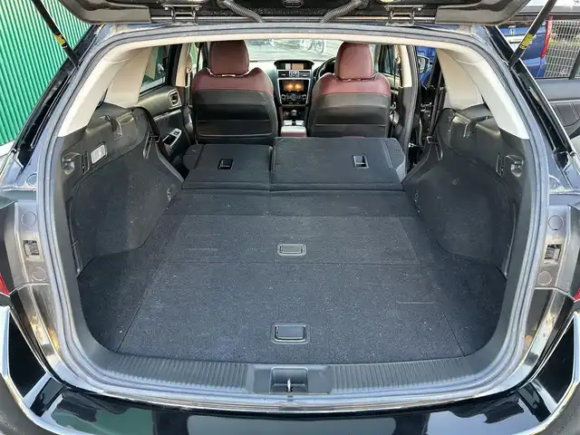 スバル レヴォーグ 1．6STIスポーツアイサイト 宮城県 2016(平28)年 6.8万km クリスタルブラックシリカ ワンオーナー/アイサイトVer3/・プリクラッシュブレーキ/・アクティブレーンキープ/・ステレオカメラ/・車線逸脱ふらつき警報/・誤発進抑制制御機能/・誤後進抑制御制機能/・全車速追従機能付クルーズコントロール/アドバンスドセイフティパッケージ/・リアビークルディテクション/・ハイビームアシスト/・サイドビューモニター/・アイサイトアシストモニター/純正SDナビ/【CD・DVD・SD・BT・フルセグTV】/バックカメラ/純正17インチAW/横滑り防止機能/前席パワーシート・シートヒーター/運転席メモリーシート/レザーシート/パドルシフト/SI-Drive/電動格納ミラー/ウィンカーミラー/オートライト/LEDヘッドライト/フォグライト/LEDデイライト/プッシュスタート/スマートキー/スペアキー/ETC/新車保証書/取扱説明書キャプテンシート