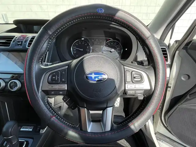 スバル フォレスター S－リミテッド 宮崎県 2016(平28)年 8.7万km クリスタルホワイトP ワンオーナー/純正ナビ「CN-LR710D」/(AM.FM.Bluetooth.DVD.CD)/バックカメラ/ETC/4WD/レーダークルーズコントロール/パドルシフト/パワーバックドア/パワーシート/シートヒーター/オートライト/オートマチックハイビーム/電格ミラー/衝突軽減ブレーキ/レーンキープアシスト/スマートキー/スペアーキー