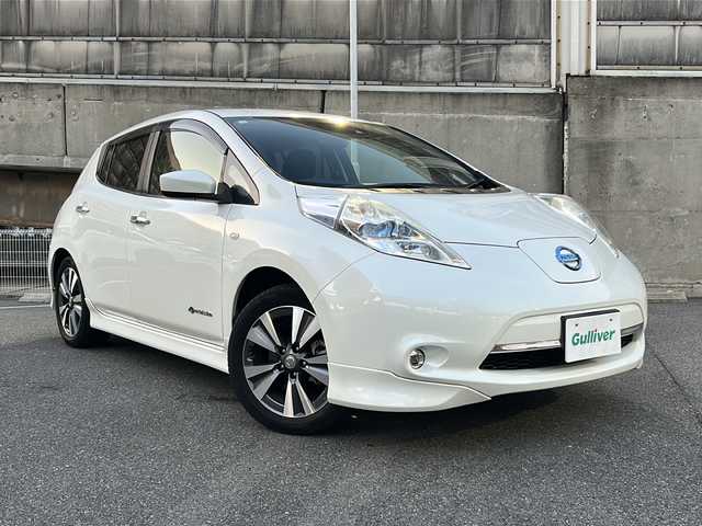 日産 リーフ X サンクスエディション 愛知県 2016(平28)年 1.7万km ブリリアントホワイトパール ワンオーナー/純正ナビ/フルセグTV・Bluetooth・USB・DVD・CD・FM・AM/バックカメラ/ステアリングヒーター/純正スポイラー(フロント・リア)/純正プロテクター(フロント・サイドシル・コーナー)/シートヒーター/充電コネクタロックスイッチ/即充電スイッチ/クルーズコントロール/LEDヘッドライト(オートライト)/フォグランプ/ビルトインETC/スマートキー/プッシュスタート/充電ケーブル車内積み込み/純正フロアマット/純正ドアバイザー/保証書/取扱説明書/ディーラー整備記録簿（H29.R1.R3.R5）/スペアキー
