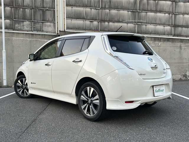 日産 リーフ X サンクスエディション 愛知県 2016(平28)年 1.7万km ブリリアントホワイトパール ワンオーナー/純正ナビ/フルセグTV・Bluetooth・USB・DVD・CD・FM・AM/バックカメラ/ステアリングヒーター/純正スポイラー(フロント・リア)/純正プロテクター(フロント・サイドシル・コーナー)/シートヒーター/充電コネクタロックスイッチ/即充電スイッチ/クルーズコントロール/LEDヘッドライト(オートライト)/フォグランプ/ビルトインETC/スマートキー/プッシュスタート/充電ケーブル車内積み込み/純正フロアマット/純正ドアバイザー/保証書/取扱説明書/ディーラー整備記録簿（H29.R1.R3.R5）/スペアキー
