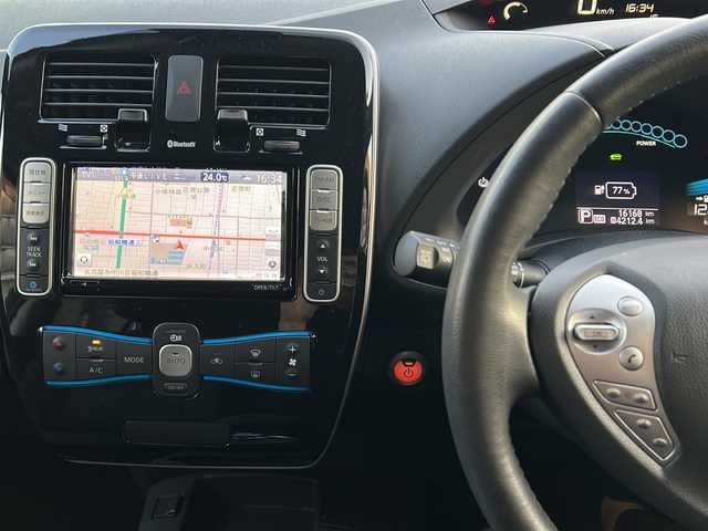 日産 リーフ X サンクスエディション 愛知県 2016(平28)年 1.7万km ブリリアントホワイトパール ワンオーナー/純正ナビ/フルセグTV・Bluetooth・USB・DVD・CD・FM・AM/バックカメラ/ステアリングヒーター/純正スポイラー(フロント・リア)/純正プロテクター(フロント・サイドシル・コーナー)/シートヒーター/充電コネクタロックスイッチ/即充電スイッチ/クルーズコントロール/LEDヘッドライト(オートライト)/フォグランプ/ビルトインETC/スマートキー/プッシュスタート/充電ケーブル車内積み込み/純正フロアマット/純正ドアバイザー/保証書/取扱説明書/ディーラー整備記録簿（H29.R1.R3.R5）/スペアキー