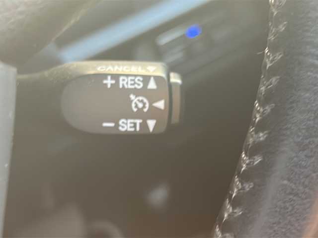 トヨタ ヴォクシー ZS 煌Ⅱ 埼玉県 2020(令2)年 5.9万km ホワイトパールクリスタルシャイン 社外ナビ (Panasonic)/(AM/FM/SD/iPod/USB/Bluetooth/ブルーレイ/HDMI)/バックカメラ /ETC /ドラレコ/ワンオーナー　/両側パワースライドドア　/スマートキー　/スペアキー1本 /イモビライザー　/フリップダウンモニター　(pioneer TUM-FW1300)/ステアリングスイッチ　/クルコン　/レーンキープアシスト　/プリクラッシュセーフティー/純正フロア/プッシュスタート/アイドリングストップ/LEDライト/電格ミラー/TRC/サンシェード/オートライト/オートハイビーム/3列シート/純正AW16インチ/ABS/サンシェード/保証書/取扱説明書