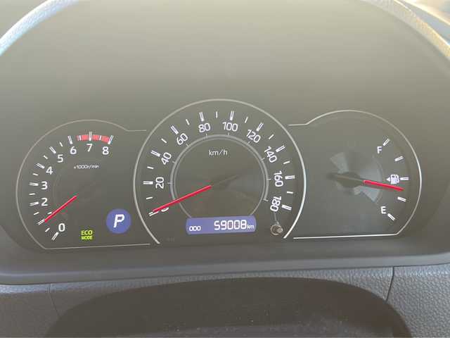 トヨタ ヴォクシー ZS 煌Ⅱ 埼玉県 2020(令2)年 5.9万km ホワイトパールクリスタルシャイン 社外ナビ (Panasonic)/(AM/FM/SD/iPod/USB/Bluetooth/ブルーレイ/HDMI)/バックカメラ /ETC /ドラレコ/ワンオーナー　/両側パワースライドドア　/スマートキー　/スペアキー1本 /イモビライザー　/フリップダウンモニター　(pioneer TUM-FW1300)/ステアリングスイッチ　/クルコン　/レーンキープアシスト　/プリクラッシュセーフティー/純正フロア/プッシュスタート/アイドリングストップ/LEDライト/電格ミラー/TRC/サンシェード/オートライト/オートハイビーム/3列シート/純正AW16インチ/ABS/サンシェード/保証書/取扱説明書