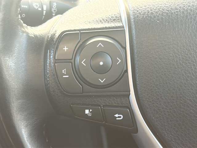 トヨタ ヴォクシー ZS 煌Ⅱ 埼玉県 2020(令2)年 5.9万km ホワイトパールクリスタルシャイン 社外ナビ (Panasonic)/(AM/FM/SD/iPod/USB/Bluetooth/ブルーレイ/HDMI)/バックカメラ /ETC /ドラレコ/ワンオーナー　/両側パワースライドドア　/スマートキー　/スペアキー1本 /イモビライザー　/フリップダウンモニター　(pioneer TUM-FW1300)/ステアリングスイッチ　/クルコン　/レーンキープアシスト　/プリクラッシュセーフティー/純正フロア/プッシュスタート/アイドリングストップ/LEDライト/電格ミラー/TRC/サンシェード/オートライト/オートハイビーム/3列シート/純正AW16インチ/ABS/サンシェード/保証書/取扱説明書