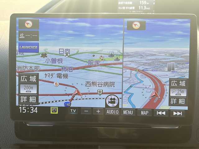 トヨタ ヴォクシー ZS 煌Ⅱ 埼玉県 2020(令2)年 5.9万km ホワイトパールクリスタルシャイン 社外ナビ (Panasonic)/(AM/FM/SD/iPod/USB/Bluetooth/ブルーレイ/HDMI)/バックカメラ /ETC /ドラレコ/ワンオーナー　/両側パワースライドドア　/スマートキー　/スペアキー1本 /イモビライザー　/フリップダウンモニター　(pioneer TUM-FW1300)/ステアリングスイッチ　/クルコン　/レーンキープアシスト　/プリクラッシュセーフティー/純正フロア/プッシュスタート/アイドリングストップ/LEDライト/電格ミラー/TRC/サンシェード/オートライト/オートハイビーム/3列シート/純正AW16インチ/ABS/サンシェード/保証書/取扱説明書