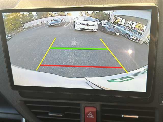 トヨタ ヴォクシー ZS 煌Ⅱ 埼玉県 2020(令2)年 5.9万km ホワイトパールクリスタルシャイン 社外ナビ (Panasonic)/(AM/FM/SD/iPod/USB/Bluetooth/ブルーレイ/HDMI)/バックカメラ /ETC /ドラレコ/ワンオーナー　/両側パワースライドドア　/スマートキー　/スペアキー1本 /イモビライザー　/フリップダウンモニター　(pioneer TUM-FW1300)/ステアリングスイッチ　/クルコン　/レーンキープアシスト　/プリクラッシュセーフティー/純正フロア/プッシュスタート/アイドリングストップ/LEDライト/電格ミラー/TRC/サンシェード/オートライト/オートハイビーム/3列シート/純正AW16インチ/ABS/サンシェード/保証書/取扱説明書