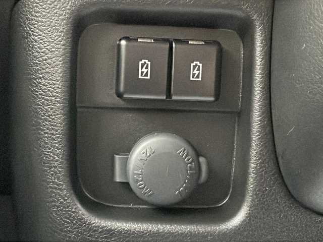 スズキ ソリオ バンディット HV MV 道北・旭川 2023(令5)年 2.1万km スーパーブラックパール /4WD//禁煙車//社外メモリナビ /CD/BT/SD//両側パワースライドドア//バックカメラ//シートヒーター//ミラーヒーター//オートハイビーム//オートライト//レーンキープ//ACC//アイドリングストップ//コーナーセンサー//HUD//LEDヘッドライト//フォグランプ//ETC//オートミラー//サーキュレーター//サンシェード//フロアマット//保証書//取説