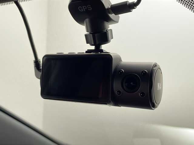 レクサス ＮＸ 350h Fスポーツ 愛知県 2022(令4)年 2.2万km ホワイトノーヴァガラスフレーク ワンオーナー/純正14インチナビ/【Bluetooth/フルセグTV/USB/Apple Carplay】/パノラマルーフ/三眼LEDヘッドライト/パノラミックビューモニター/衝突被害軽減ブレーキ/コーナーセンサー/ブラインドスポットモニター/レーンアシスト/レーダークルーズコントロール/ヘッドアップディスプレイ/パーキングアシスト/パドルシフト/ステアリングヒーター/本革シート/ポジションメモリーシート/パワーシート/ベンチレーション（D/N）/シートヒーター（D/N）/電動リアゲート/デジタルインナーミラー/前後ドライブレコーダー/ETC2.0/プッシュスタート/スマートキー/カードキー/スペアキー/オートマチックハイビーム/電動格納ミラー/純正20インチアルミホイール/ルーフレール/プロジェクションカーテシイルミ