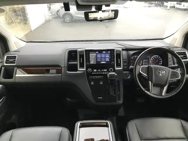 トヨタ グランエース G 富山県 2020(令2)年 2.2万km グレーメタリック 純正8型ディスプレイオーディオ/フルセグTV/両側パワースライドドア/パノラミックビューモニター/ドライブレコーダー/純正12型後席ディスプレイ/レーダークルーズコントロール/クリアランスソナー/セーフティセンス/・衝突被害軽減ブレーキ/・車線逸脱防止支援/・オートマチックハイビーム/・標識認識/ブラインドスポットモニター/デジタルインナーミラー/LEDヘッドランプ/デュアルオートエアコン/木目調/革巻きコンビステアリング/純正OPブラック革シート/前席パワーシート/シートヒーター/2列目エグゼクティブパワーシート/2列目パワーリクライニング/オットマン/2列目シートヒーター/3列目リラックスキャプテンシート/純正17インチアルミホイール/スマートキー/プッシュエンジンスタート/禁煙車