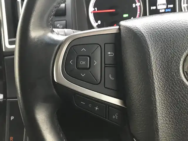 トヨタ グランエース G 富山県 2020(令2)年 2.2万km グレーメタリック 純正8型ディスプレイオーディオ/フルセグTV/両側パワースライドドア/パノラミックビューモニター/ドライブレコーダー/純正12型後席ディスプレイ/レーダークルーズコントロール/クリアランスソナー/セーフティセンス/・衝突被害軽減ブレーキ/・車線逸脱防止支援/・オートマチックハイビーム/・標識認識/ブラインドスポットモニター/デジタルインナーミラー/LEDヘッドランプ/デュアルオートエアコン/木目調/革巻きコンビステアリング/純正OPブラック革シート/前席パワーシート/シートヒーター/2列目エグゼクティブパワーシート/2列目パワーリクライニング/オットマン/2列目シートヒーター/3列目リラックスキャプテンシート/純正17インチアルミホイール/スマートキー/プッシュエンジンスタート/禁煙車