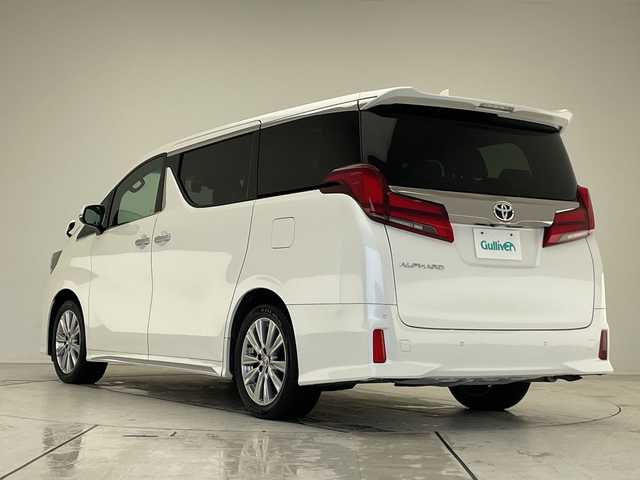 トヨタ アルファード S タイプゴールド 愛知県 2020(令2)年 4.9万km ホワイトパールクリスタルシャイン トヨタセーフティセンス/純正9型ディスプレイオーディオナビ/フリップダウンモニター/両側パワースライドドア/レーダークルーズコントロール/バックカメラ/電動リアゲート/コーナーセンサー/純正アルミホイール/ブラインドスポットモニター/LEDヘッドライト/インテリジェントミラー/リアオートエアコン/オートマチックハイビーム/ドライブレコーダー/ETC/衝突軽減システム/フルセグ/CD DVD/Bluetooth/ステアリングスイッチ/スマートキー/プッシュスタート