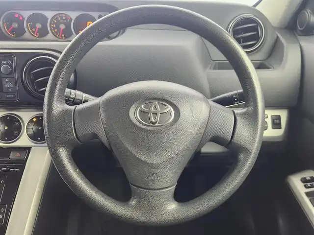 トヨタ カローラ ルミオン 1．5G 愛知県 2009(平21)年 12.7万km ブラックマイカ ・ワンオーナー/・純正CD AM FMオーディオ/・ヘッドライトレベライザー/・シートリフター/・ウィンカーミラー/・純正フロアマット/・純正ドアバイザー/・ツイータ/・オートエアコン/・保証書/・取扱説明書/・電動格納ミラー