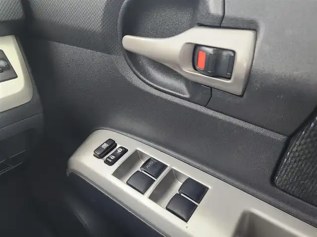 トヨタ カローラ ルミオン 1．5G 愛知県 2009(平21)年 12.7万km ブラックマイカ ・ワンオーナー/・純正CD AM FMオーディオ/・ヘッドライトレベライザー/・シートリフター/・ウィンカーミラー/・純正フロアマット/・純正ドアバイザー/・ツイータ/・オートエアコン/・保証書/・取扱説明書/・電動格納ミラー