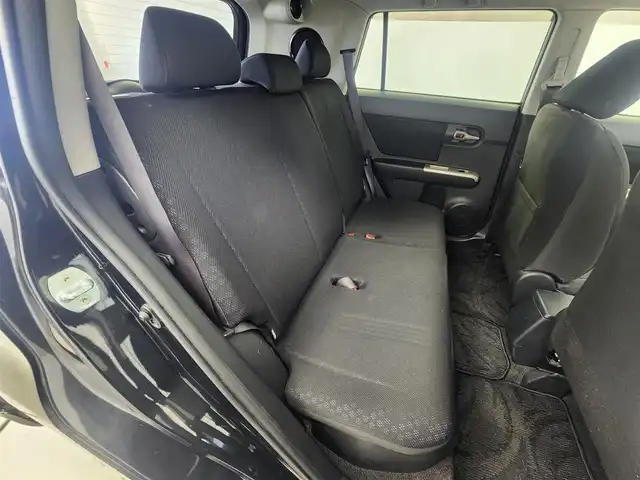 トヨタ カローラ ルミオン 1．5G 愛知県 2009(平21)年 12.7万km ブラックマイカ ・ワンオーナー/・純正CD AM FMオーディオ/・ヘッドライトレベライザー/・シートリフター/・ウィンカーミラー/・純正フロアマット/・純正ドアバイザー/・ツイータ/・オートエアコン/・保証書/・取扱説明書/・電動格納ミラー