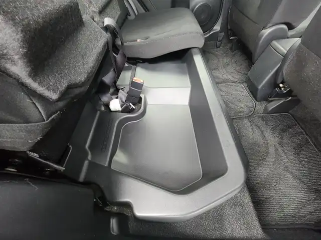 トヨタ カローラ ルミオン 1．5G 愛知県 2009(平21)年 12.7万km ブラックマイカ ・ワンオーナー/・純正CD AM FMオーディオ/・ヘッドライトレベライザー/・シートリフター/・ウィンカーミラー/・純正フロアマット/・純正ドアバイザー/・ツイータ/・オートエアコン/・保証書/・取扱説明書/・電動格納ミラー