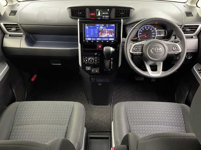 トヨタ ルーミー カスタムG 大阪府 2022(令4)年 3.9万km パールホワイトⅢ 純正9インチナビ/【BT/フルセグTV/DVD]/全方位カメラ/ETC/両側パワースライドドア/衝突被害軽減システム/レーンキープアシスト/クルーズコントロール追従/コーナーセンサー前後/アイドリングストップ/オートライト/HOLD/サンシェード/純正14インチAW/純正フロアマット/スペアキー