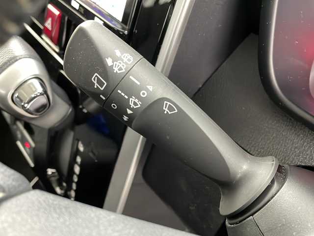 トヨタ ルーミー カスタムG 大阪府 2022(令4)年 3.9万km パールホワイトⅢ 純正9インチナビ/【BT/フルセグTV/DVD]/全方位カメラ/ETC/両側パワースライドドア/衝突被害軽減システム/レーンキープアシスト/クルーズコントロール追従/コーナーセンサー前後/アイドリングストップ/オートライト/HOLD/サンシェード/純正14インチAW/純正フロアマット/スペアキー