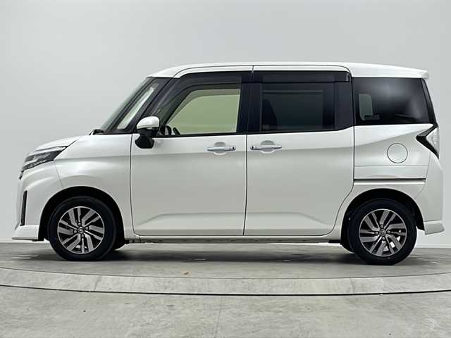 トヨタ ルーミー カスタムG 大阪府 2022(令4)年 3.9万km パールホワイトⅢ 純正9インチナビ/【BT/フルセグTV/DVD]/全方位カメラ/ETC/両側パワースライドドア/衝突被害軽減システム/レーンキープアシスト/クルーズコントロール追従/コーナーセンサー前後/アイドリングストップ/オートライト/HOLD/サンシェード/純正14インチAW/純正フロアマット/スペアキー