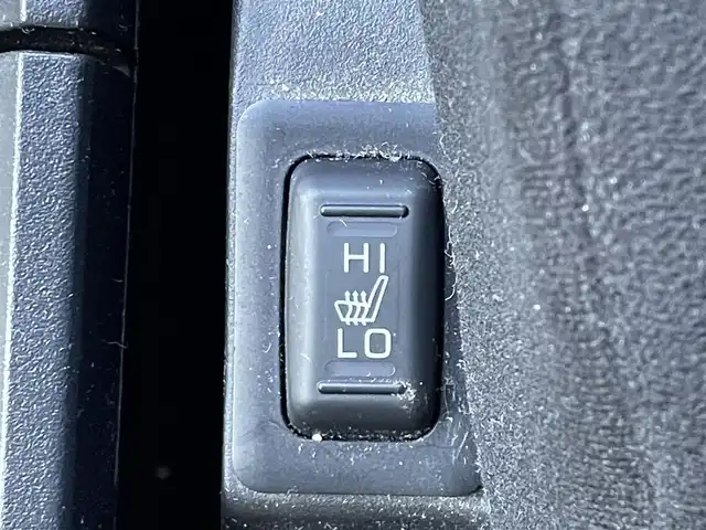 三菱 デリカＤ：５ 東京都 2023(令5)年 1.9万km グレー ワンオーナー　/電動オートステップ　/両側パワースライドドア /LEDヘッドライト /パワーテールゲート /D席パワーシート /前席シートヒーター /ステアリングヒーター　/プッシュエンジンスタート /スマートキー