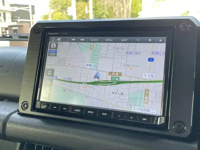 スズキ ジムニー XC 兵庫県 2023(令5)年 2万km シフォンアイボリーM /純正8インチメモリーナビ（CN-HZ885）//地デジ/DVD/BT//ステアリングリモコン//ビルトインETC//オートLEDヘッドランプ//スマートキー//前席シートヒーター//クルーズコントロール//R6/7年ディーラー点検記録簿//デュアルセンサーブレーキサポート//車線逸脱警報//標識認識機能//ハイビームアシスト