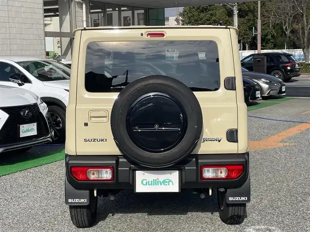 スズキ ジムニー XC 兵庫県 2023(令5)年 2万km シフォンアイボリーM /純正8インチメモリーナビ（CN-HZ885）//地デジ/DVD/BT//ステアリングリモコン//ビルトインETC//オートLEDヘッドランプ//スマートキー//前席シートヒーター//クルーズコントロール//R6/7年ディーラー点検記録簿//デュアルセンサーブレーキサポート//車線逸脱警報//標識認識機能//ハイビームアシスト