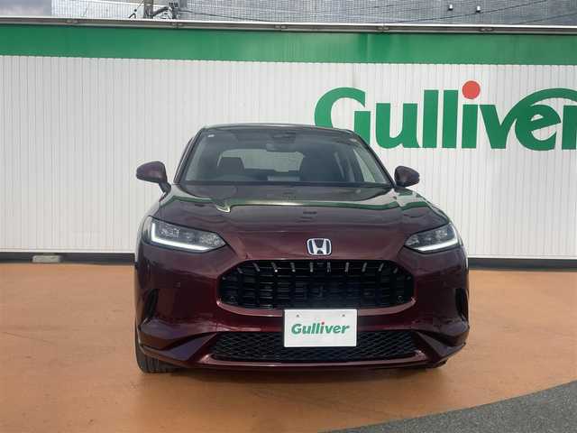 ホンダ ＺＲ－Ｖ ハイブリッド e:HEV Z 三重県 2024(令6)年 3万km アーバンチタニウムメタリック ホンダコネクトディスプレイ（ナビゲーション）/BOSEプレミアムサウンドシステム/マルチビューカメラシステム/ホンダセンシング（安全運転支援システム）/LEDヘッドランプ/アクティブコーナリングライト/ボディ同色電動オート格納ドアミラー/リアスポイラー/225/55R18タイヤ/　＊18インチアルミホイール/フレームレス自動防眩ルームミラー/革巻ステアリングホイール/プラズマクラスター付左右独立温度調整オートエアコン/革シート/パワーシート（運転席/助手席）/シートヒーター（運転席/助手席）/スマートシステム/ハンズフリーパワーバックドア/プッシュスタート