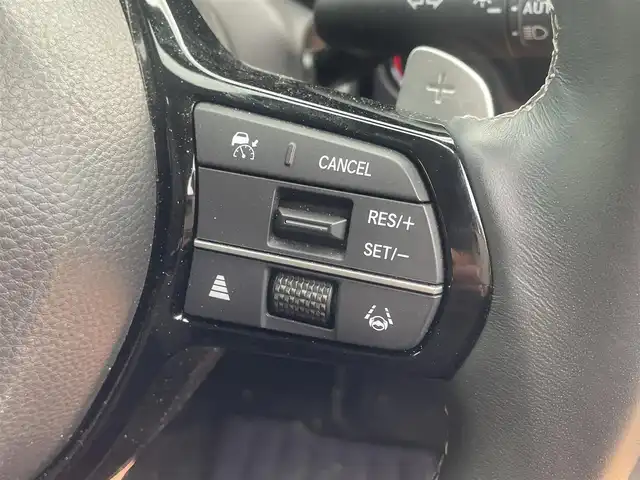 ホンダ ＺＲ－Ｖ ハイブリッド e:HEV Z 三重県 2024(令6)年 3万km アーバンチタニウムメタリック ホンダコネクトディスプレイ（ナビゲーション）/BOSEプレミアムサウンドシステム/マルチビューカメラシステム/ホンダセンシング（安全運転支援システム）/LEDヘッドランプ/アクティブコーナリングライト/ボディ同色電動オート格納ドアミラー/リアスポイラー/225/55R18タイヤ/　＊18インチアルミホイール/フレームレス自動防眩ルームミラー/革巻ステアリングホイール/プラズマクラスター付左右独立温度調整オートエアコン/革シート/パワーシート（運転席/助手席）/シートヒーター（運転席/助手席）/スマートシステム/ハンズフリーパワーバックドア/プッシュスタート