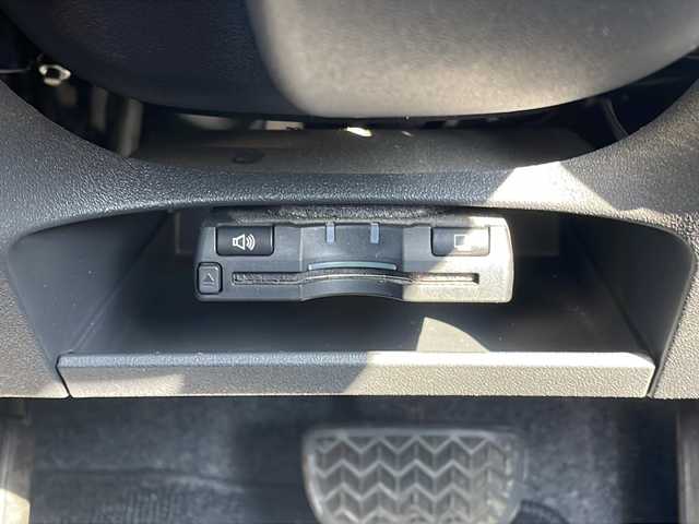 トヨタ シエンタ DICE リミテッド 青森県 2013(平25)年 12.5万km ブラックマイカ 4WD/純正SDナビ・フルセグTV/CD・DVD・Bluetooth/バックカメラ/片側パワースライドドア/ETC/HIDヘッドライト/フォグライト/ウインカーミラー/社外14インチアルミスタッドレス/純正ホイル付夏タイヤ有り/スペアキー/保証書・取説書