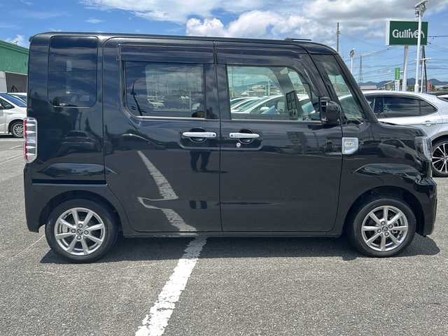 トヨタ ピクシスメガ L SAⅢ 徳島県 2022(令4)年 2.5万km ブラックマイカメタリック 純正ナビ　NSZT-W68T/(AM.FM.CD.DVD.フルセグ.BT)/両側パワースライドドア/前方ドライブレコーダー/ＥＴＣ/ＬＥＤヘッドライト/スマートアシストIII/・衝突回避・軽減ブレーキ/・オートハイビーム/・誤発進抑制機能/・車線逸脱警報/・先行車発進お知らせ機能/純正アルミホイール/オートエアコン/スマートキー/アイドリングストップ