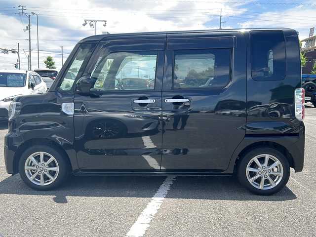 トヨタ ピクシスメガ L SAⅢ 徳島県 2022(令4)年 2.5万km ブラックマイカメタリック 純正ナビ　NSZT-W68T/(AM.FM.CD.DVD.フルセグ.BT)/両側パワースライドドア/前方ドライブレコーダー/ＥＴＣ/ＬＥＤヘッドライト/スマートアシストIII/・衝突回避・軽減ブレーキ/・オートハイビーム/・誤発進抑制機能/・車線逸脱警報/・先行車発進お知らせ機能/純正アルミホイール/オートエアコン/スマートキー/アイドリングストップ