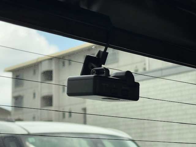 スズキ ハスラー Jスタイル Ⅲ ターボ 静岡県 2018(平30)年 4.5万km ブレイブカーキパール/スチールシルバー ●純正ナビ/(フルセグ/CD/DVD/Bluetooth)/(CN-RZ83)/●前席シートヒーター/●クルーズコントロール/●衝突被害軽減システム/●レーンキープアシスト/●オートライト/●革巻きステアリング/●ステアリングスイッチ/●ETC/●前後ドライブレコーダー/●電動格納ウィンカーミラー/●スマートキー/●プッシュスタート/●純正フロアマット/●純正１５インチアルミホイール/●ダブルSRS＋ABS
