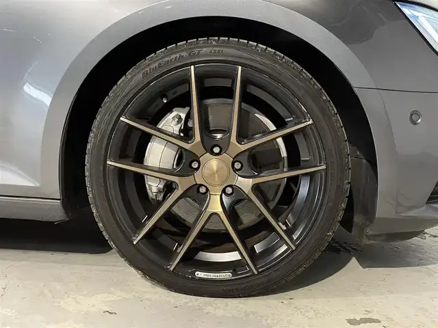 アウディ Ａ４ 2．0 TFSI クワトロ 道央・札幌 2018(平30)年 6万km グレー マトリクスLEDヘッドライトpkg/・マトリクスLEDヘッドライト/・LEDリアコンビネーションライト/・LEDインテリアライティング/・ヘッドライトウォッシャー/ACC/バックカメラ/フロントカメラ/黒革シート/パワーシート（D/N）/シートヒーター（D/N）/社外１９インチAW/メモリナビ/フルセグTV/パワーテールゲート/ドライブレコーダー（フロント）/アドバンストキーシステム/レインセンサー/ハンズフリー（Bluetooth）/ETC