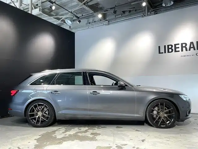 アウディ Ａ４ 2．0 TFSI クワトロ 道央・札幌 2018(平30)年 6万km グレー マトリクスLEDヘッドライトpkg/・マトリクスLEDヘッドライト/・LEDリアコンビネーションライト/・LEDインテリアライティング/・ヘッドライトウォッシャー/ACC/バックカメラ/フロントカメラ/黒革シート/パワーシート（D/N）/シートヒーター（D/N）/社外１９インチAW/メモリナビ/フルセグTV/パワーテールゲート/ドライブレコーダー（フロント）/アドバンストキーシステム/レインセンサー/ハンズフリー（Bluetooth）/ETC