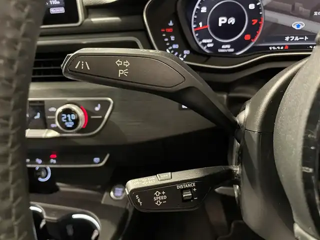 アウディ Ａ４ 2．0 TFSI クワトロ 道央・札幌 2018(平30)年 6万km グレー マトリクスLEDヘッドライトpkg/・マトリクスLEDヘッドライト/・LEDリアコンビネーションライト/・LEDインテリアライティング/・ヘッドライトウォッシャー/ACC/バックカメラ/フロントカメラ/黒革シート/パワーシート（D/N）/シートヒーター（D/N）/社外１９インチAW/メモリナビ/フルセグTV/パワーテールゲート/ドライブレコーダー（フロント）/アドバンストキーシステム/レインセンサー/ハンズフリー（Bluetooth）/ETC