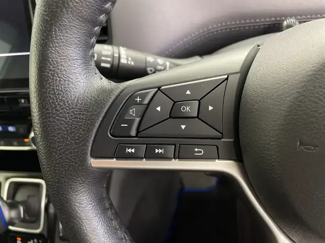 日産 セレナ e－パワー ハイウェイスター V 鹿児島県 2020(令2)年 3.9万km ブリリアントホワイトパール 純正9インチナビ/（AM/FM/CD/DVD/Bluetooth)/フルセグTV/アラウンドビューモニター/フリップダウンモニター/プロパイロット/両側パワースライドドア/ハンズフリーオートスライド/前席シートヒーター/ステアリングヒーター/ステアリングリモコン/横滑り防止/衝突被害軽減ブレーキ/クルーズコントロール/レーンキープアシスト/オートライト/前後コーナーセンサー/LEDヘッドライト/フォグランプ/フロアマット/純正15インチアルミ/プッシュスタート