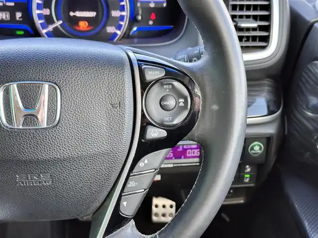 ホンダ オデッセイ ハイブリッド アブソルートセンシングEXパック 宮城県 2016(平28)年 13.1万km ホワイトオーキッドパール Hondaインターナビ＋リンクアップフリー＋ETC車載器（ナビ連動）/マルチビューカメラシステム＋スマートパーキングアシストシステ/＝＝＝/ホンダセンシング/●衝突軽減ブレーキ 〈CMBS〉/●歩行者事故低減ステアリング/●ACC 〈アダプティブ・クルーズ・コントロール〉/●LKAS 〈車線維持支援システム〉/●路外逸脱抑制機能/●誤発進抑制機能/●先行車発進お知らせ機能/●標識認識機能/ブラインドスポットインフォメーション/純正フリップダウンモニター/Hondaインターナビ/【CD/DVD/HDMI/SD/USB/IPOD】/AC100V/1500W/両側パワースライドドア/ハーフレザーシート/運転席パワーシート/WORK18インチアルミホイール/TEIN車高調/TEIN EDFC ACTIVE PRO/LEDヘッドライト/LEDフォグランプ/サンシェード/ステアリングスイッチ/ドアバイザー/純正フロアマット/保証書/取扱説明書/スペアキー/TVキット/純正サスペンション積込