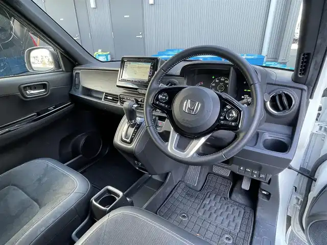 ホンダ Ｎ ＯＮＥ プレミアム ツアラー 滋賀県 2021(令3)年 1.1万km プラチナホワイトパール 純正７インチナビ/・フルセグTV/・Bluetooth/・CD/・DVD/・USB/ホンダセンシング/バックカメラ/電子パーキング/オートブレーキホールド/ハーフレザーシート/シートヒーター/オートライト/オートハイビーム/LEDヘッドライト/ETC