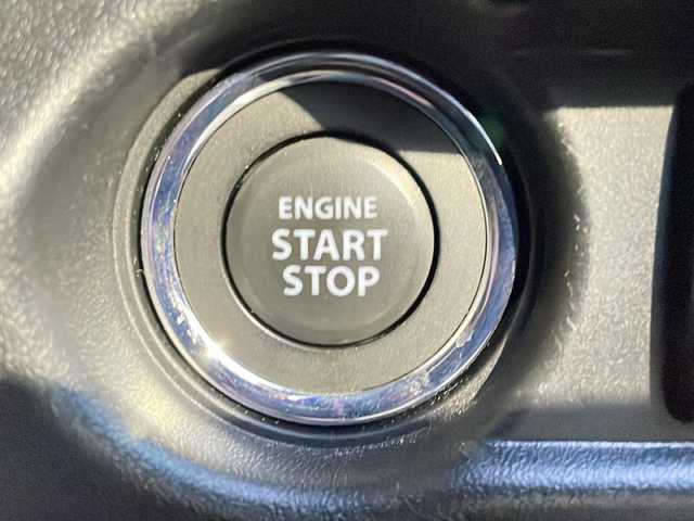 スズキ ジムニー シエラ JC 道東・釧路十勝 2024(令6)年 4.4万km ピュアホワイトP 4WD/社外ナビ/・ワンセグ/BT/CD/ラジオ/バックカメラ/前方ドライブレコーダー/デュアルブレーキサポート/レーンキープアシスト/コーナーセンサー/フロントシートヒーター/アイドリングストップ/クルーズコントロール/ヘッドライトウォッシャー/ヒルディセントコントロール/LEDヘッドライト/プッシュスタート/スマートキー/ETC/フロアマット