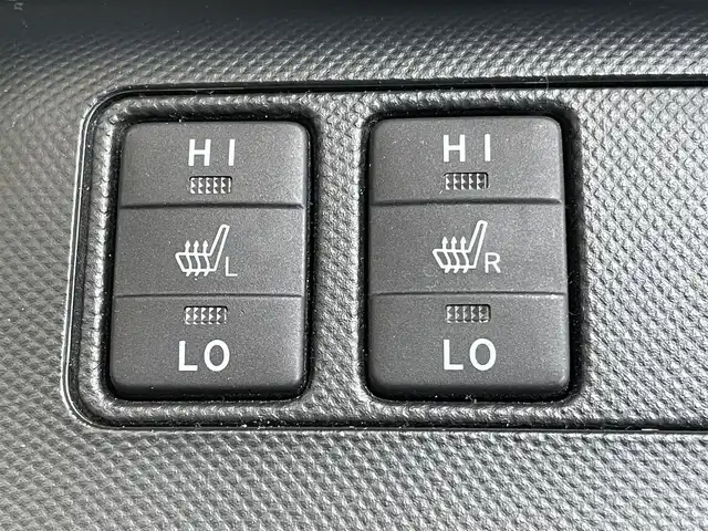 トヨタ エスティマ ハイブリッド アエラス レザーパッケージ 東京都 2013(平25)年 7.6万km ブラック 純正ナビ　/　TV　フルセグ　CD　DVD　Bluetooth/電動格納サードシート　/電動パワーシート　/シートヒーター　/電動リアゲート　/両側電動スライドドア　/ＥＴＣ　/全周囲カメラ　/クルーズコントロールシステム　/純正フロアマット　/純正サイドバイザー/ABS/横滑り防止装置/レーンアシスト/盗難防止装置/オートライト/衝突被害軽減ブレーキ