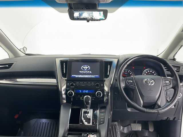 トヨタ アルファード S Cパッケージ 長野県 2018(平30)年 6万km ホワイトパールクリスタルシャイン 4WD/JBLプレミアムサウンド/純正SDナビ&フルセグTV&CD&DVD&USB&BT/純正後席モニター/トヨタセーフティセンス/アダプティブクルーズコントロール/レーントレーシングアシスト/プリクラッシュセーフティ/クリアランスソナー/ブラインドスポットモニター/オートマチックハイビーム/ロードサインアシスト/先行車発進告知/デジタルインナーミラー/両側パワースライドドア/パワーバックドア/レザーシート/前席エアシート/前席シートヒーター/前席パワーシート/ステアリングスイッチ/ステアリングヒーター/2列目サンシェード/ウォークスルー/オットマン/バックカメラ/ビルトインETC2.0/三眼LEDヘッドライト/オートライト/フロントフォグランプ/電動格納ミラー/ウィンカーミラー/電動ホールド/オートホールド/純正18インチAW装着/純正フロアマット/プッシュスタート/スマートキー/スペアキー1本