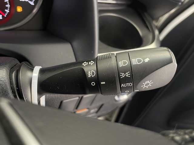 トヨタ アルファード S Cパッケージ 長野県 2018(平30)年 6万km ホワイトパールクリスタルシャイン 4WD/JBLプレミアムサウンド/純正SDナビ&フルセグTV&CD&DVD&USB&BT/純正後席モニター/トヨタセーフティセンス/アダプティブクルーズコントロール/レーントレーシングアシスト/プリクラッシュセーフティ/クリアランスソナー/ブラインドスポットモニター/オートマチックハイビーム/ロードサインアシスト/先行車発進告知/デジタルインナーミラー/両側パワースライドドア/パワーバックドア/レザーシート/前席エアシート/前席シートヒーター/前席パワーシート/ステアリングスイッチ/ステアリングヒーター/2列目サンシェード/ウォークスルー/オットマン/バックカメラ/ビルトインETC2.0/三眼LEDヘッドライト/オートライト/フロントフォグランプ/電動格納ミラー/ウィンカーミラー/電動ホールド/オートホールド/純正18インチAW装着/純正フロアマット/プッシュスタート/スマートキー/スペアキー1本