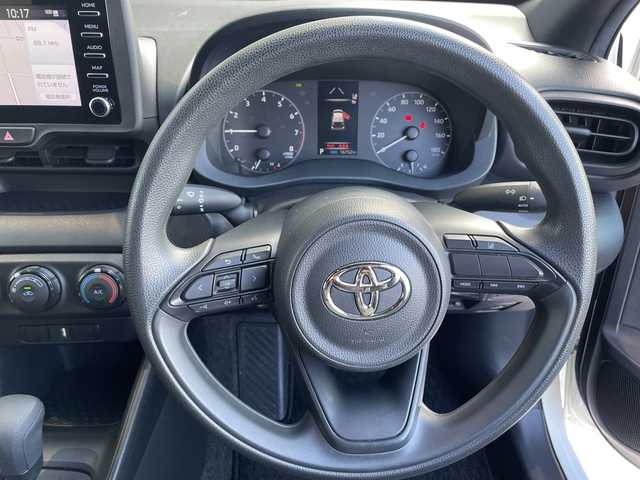 トヨタ ヤリス X 愛知県 2020(令2)年 1.7万km スーパーホワイトⅡ 純正ディスプレイオーディオナビ/フルセグ/Bluetooth/バックカメラ/コーナーセンサー/オートマチックハイビーム/ドライブレコーダー/ETC/衝突軽減システム/ステアリングスイッチ