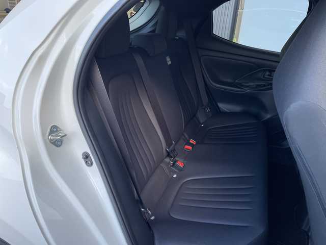 トヨタ ヤリス X 愛知県 2020(令2)年 1.7万km スーパーホワイトⅡ 純正ディスプレイオーディオナビ/フルセグ/Bluetooth/バックカメラ/コーナーセンサー/オートマチックハイビーム/ドライブレコーダー/ETC/衝突軽減システム/ステアリングスイッチ