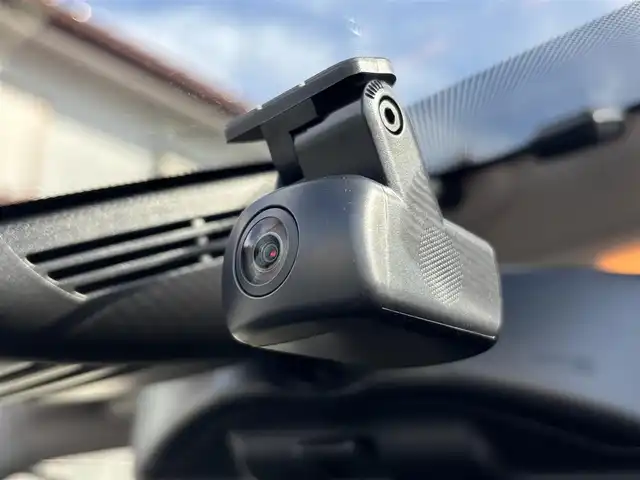 日産 セレナ e－パワー ハイウェイスター V 茨城県 2021(令3)年 5.2万km ブリリアントホワイトパール 純正ナビ/　(AM/FM/CD/DVD/Bluetooth/フルセグ)/全方位カメラ/前方ドライブレコーダー/クルーズコントロール/両側パワースライドドア/ETC/LEDヘッドライト/W(後席)エアコン/３列シート/前後コーナーセンサー/オートライト/パワーステアリング/W+サイド&カーテンエアバック/純正アルミホイール